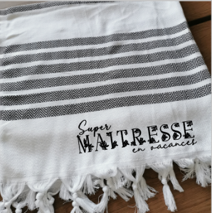 Fouta blanche rayée en couleur - super maîtresse ou autre