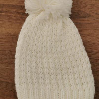 Bonnet blanc ajouré