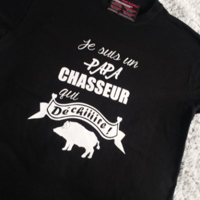 Tee shirt MC homme - Je suis un papa( ou autre) chasseur qui déchiiiire avec dessin sanglier