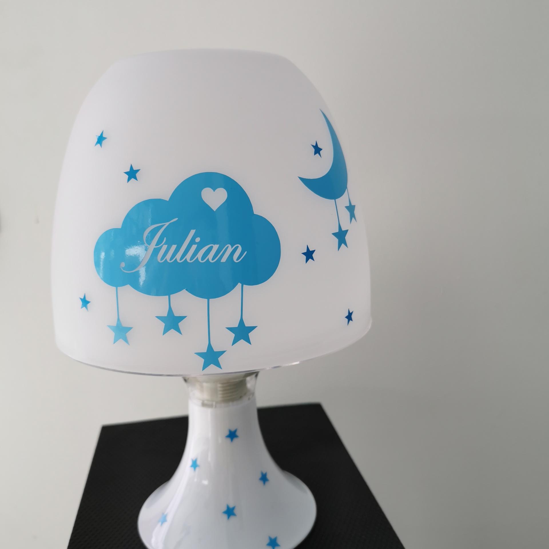 Lampe de chevet personnalisée prénom étoiles