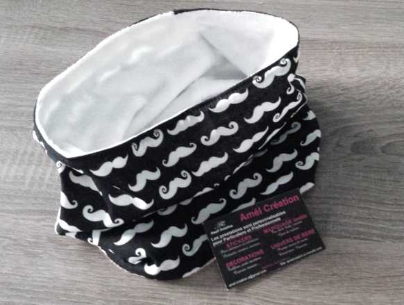 Snood modele moustache