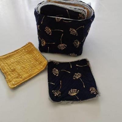Panier bleu marine /or et 14 lingettes